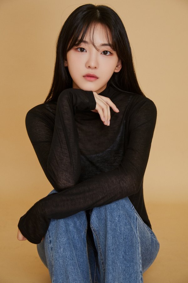 조이현 나이 프로필 배우 키 화보 인스타 과거 변신 다리 각선미 교복 고화질