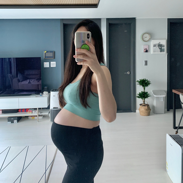 통증, 의료용 압박 스토킹 후기, 아기 크기, 체중, 증상, 태동, 배 크기, 우정 사진 촬영 30-34주 주물 사진 : 출산 휴가, 산전 우울증, 포유문 산부인과 산전 마사지, 다리 붓기, 손가락 2