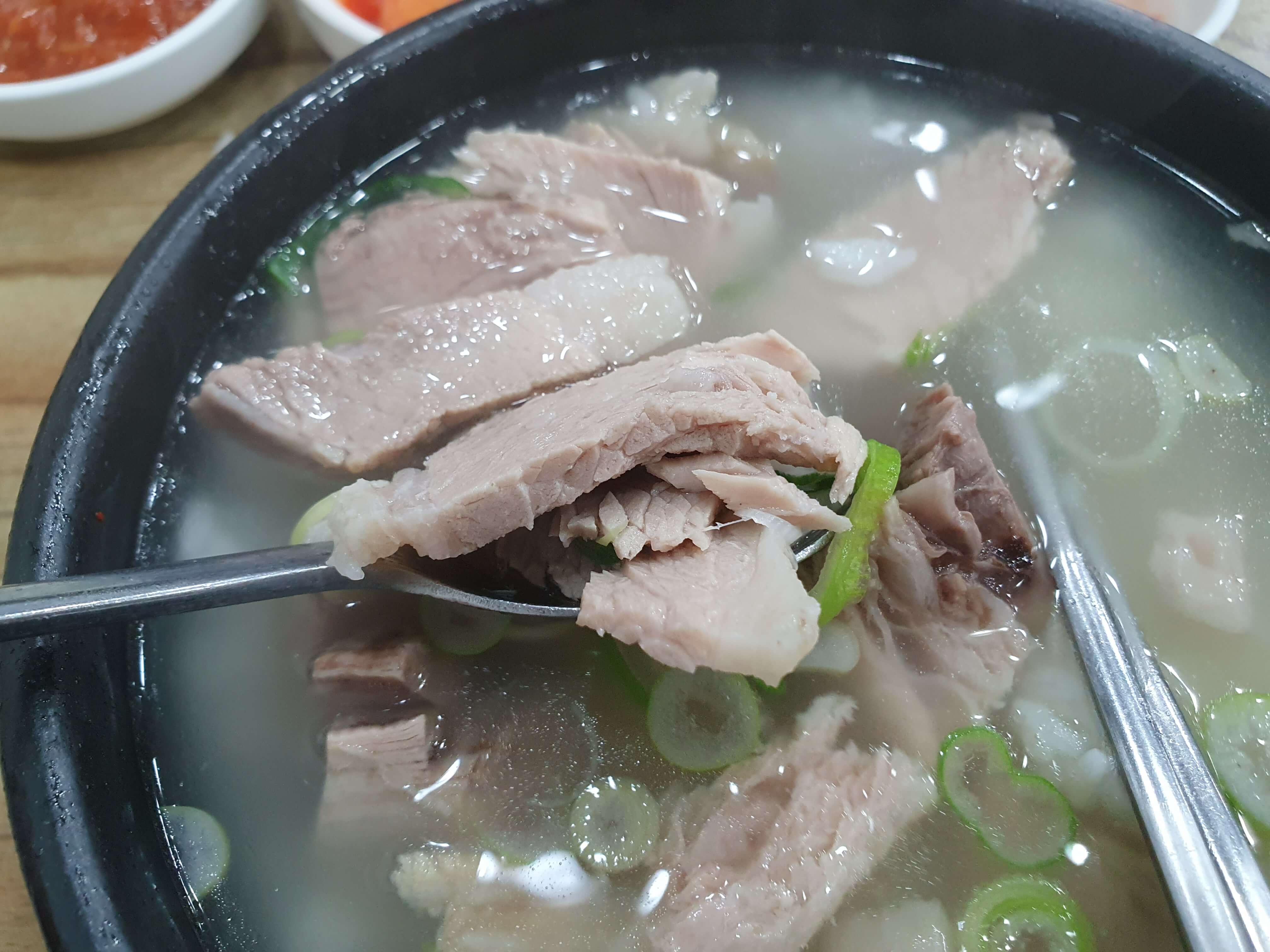 연지동(초읍) 맛집 교통부돼지국밥-살코기