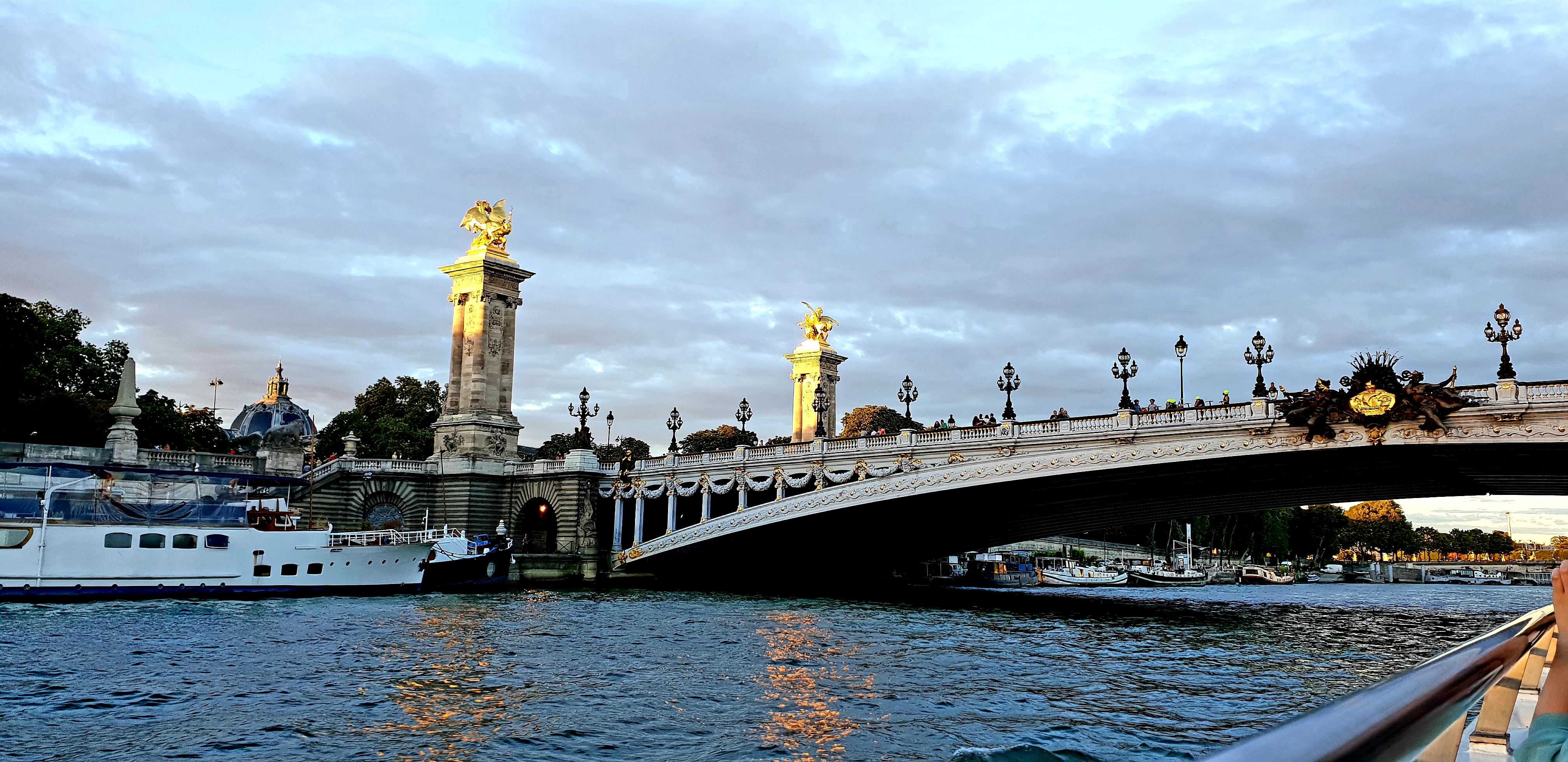  파리 센강 유람선 바토 무슈(BATEAUX-MOUCHES) 여행 정보