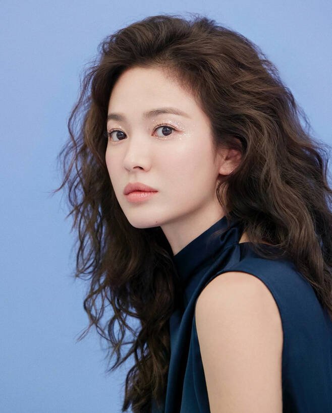 송혜교 웨이브헤어, 단발부터 긴생머리까지 헤어스타일 변천사 2020 송혜교 웨이브헤어, 단발부터 긴생머리까지 헤어스타일 변천사 2020