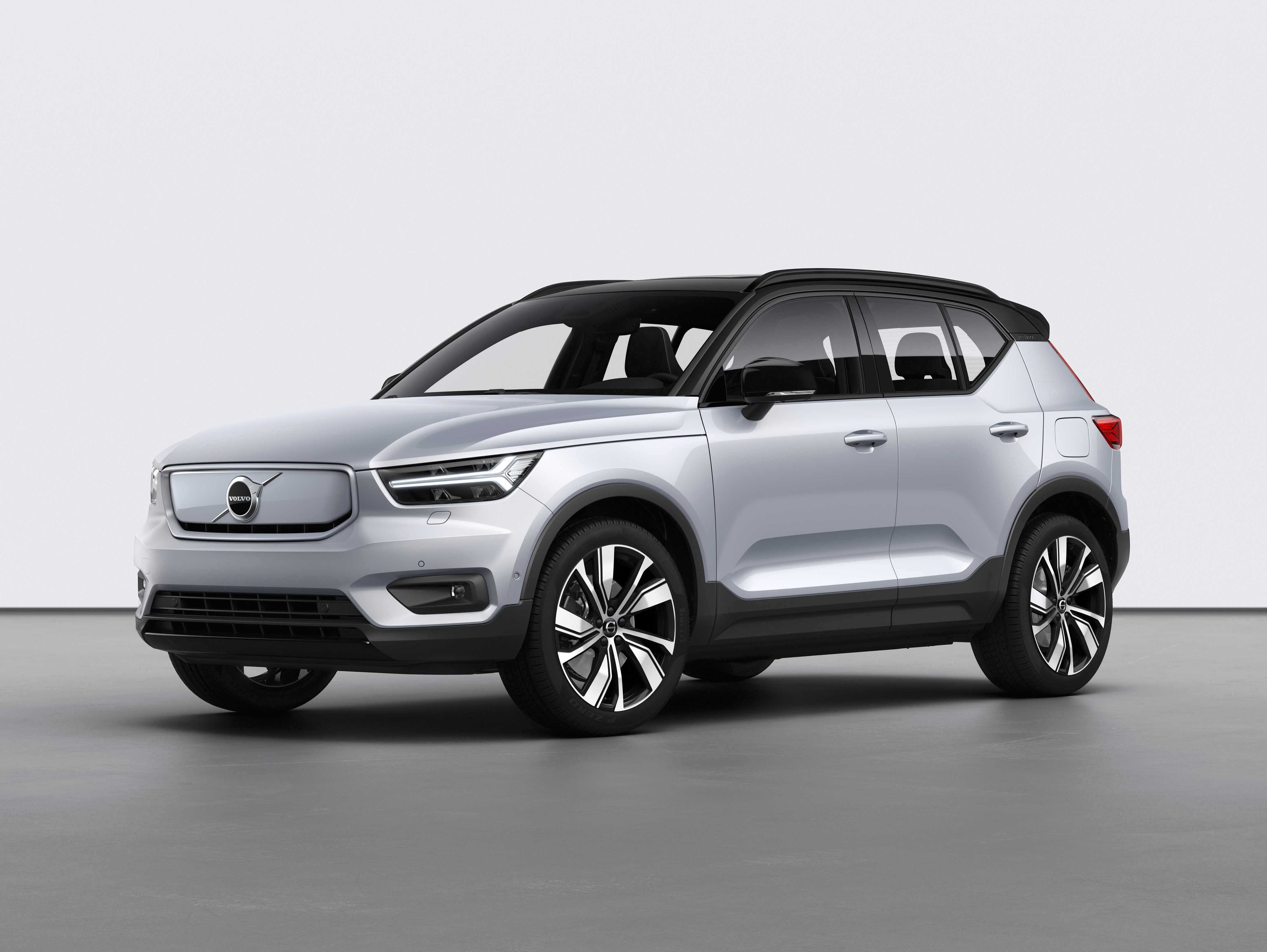  볼보의 미래를 책임질 SUV XC40, 전기차로 다시 태어나다