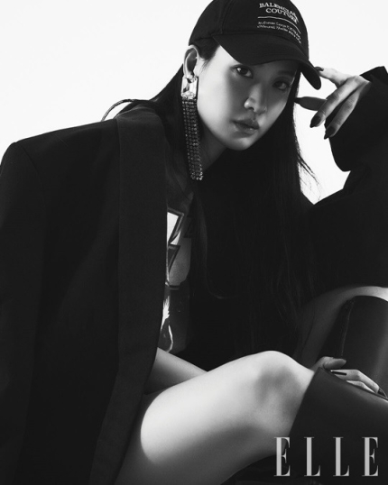  수현 "결혼·출산으로 소소한 기쁨 많이 느껴"[화보]