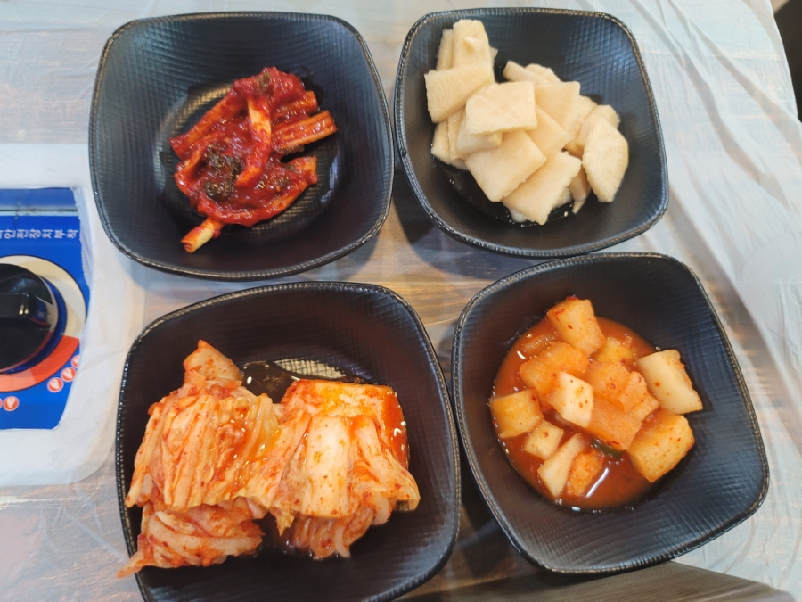 나능이능이버섯백숙 반찬