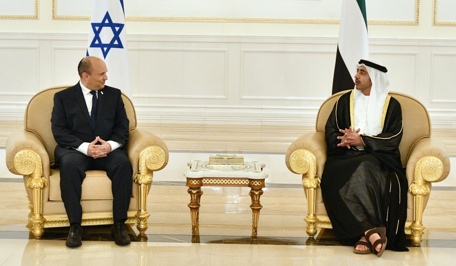 이스라엘 총리인 Naftali Benett과 UAE 외무장관인 Abdullah bin Zayed