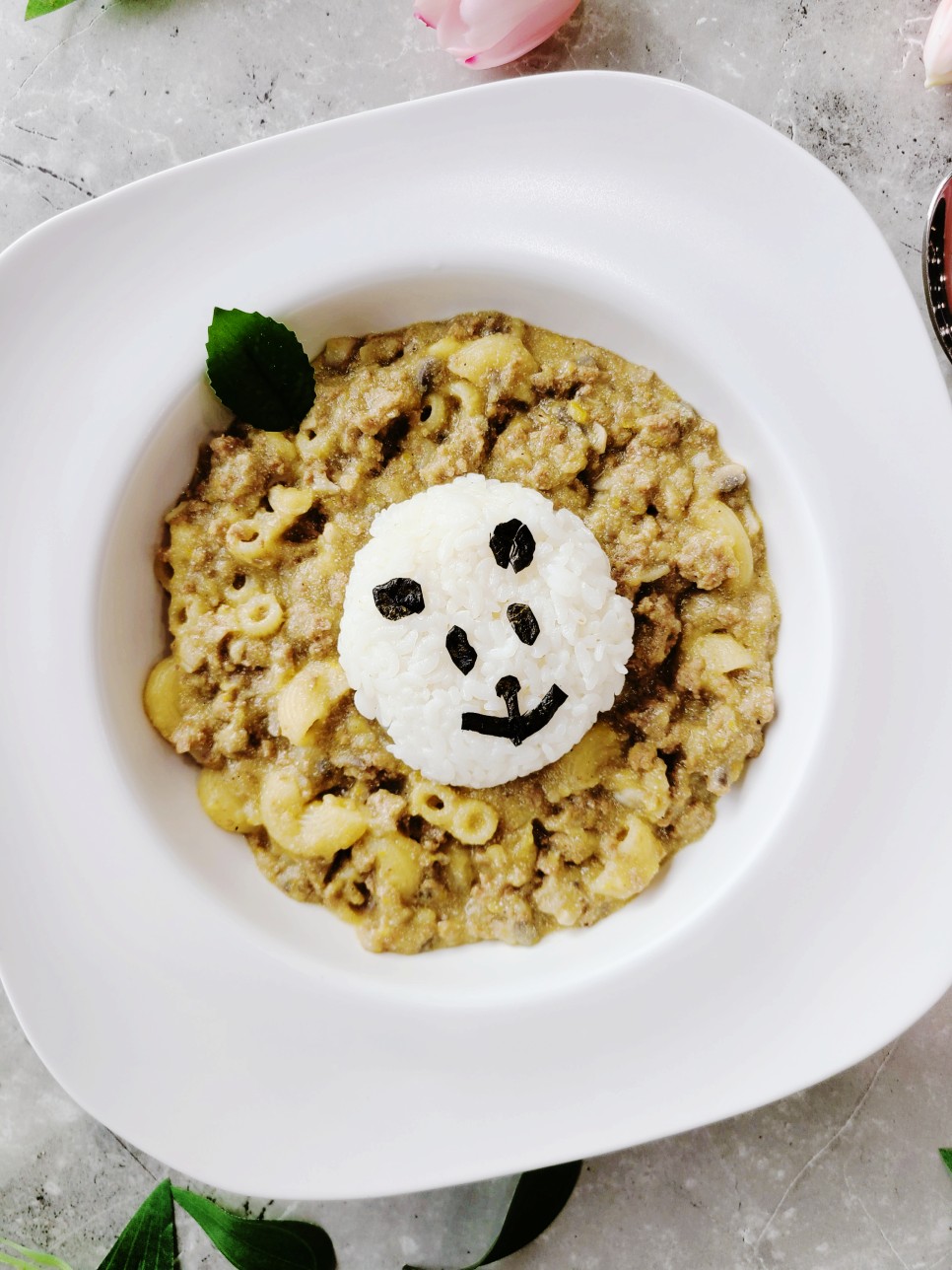 백팩커 백종원 러시아식 고기 스튜 만들기 비프 스튜 파프리카 버섯을 넣고 버섯 크림 리조또 마카로니 삶은 법 비프 스트로가노프 다진 고기 요리 7