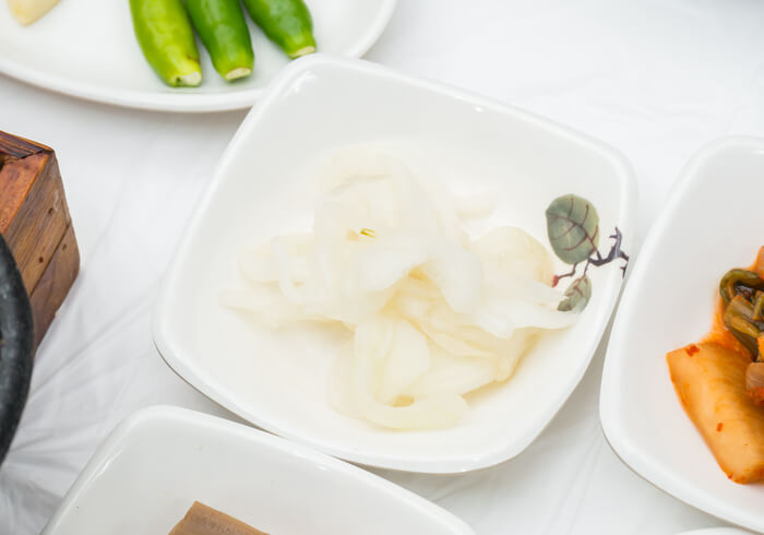 생생정보 믿고 떠나는 스타의 고장 진시몬의 추천! 전라남도 곡성 석회불고기백반 맛집 돌실숯불회관 생생정보2300회