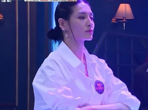 모니카님 BADBLOOD 상의 제품