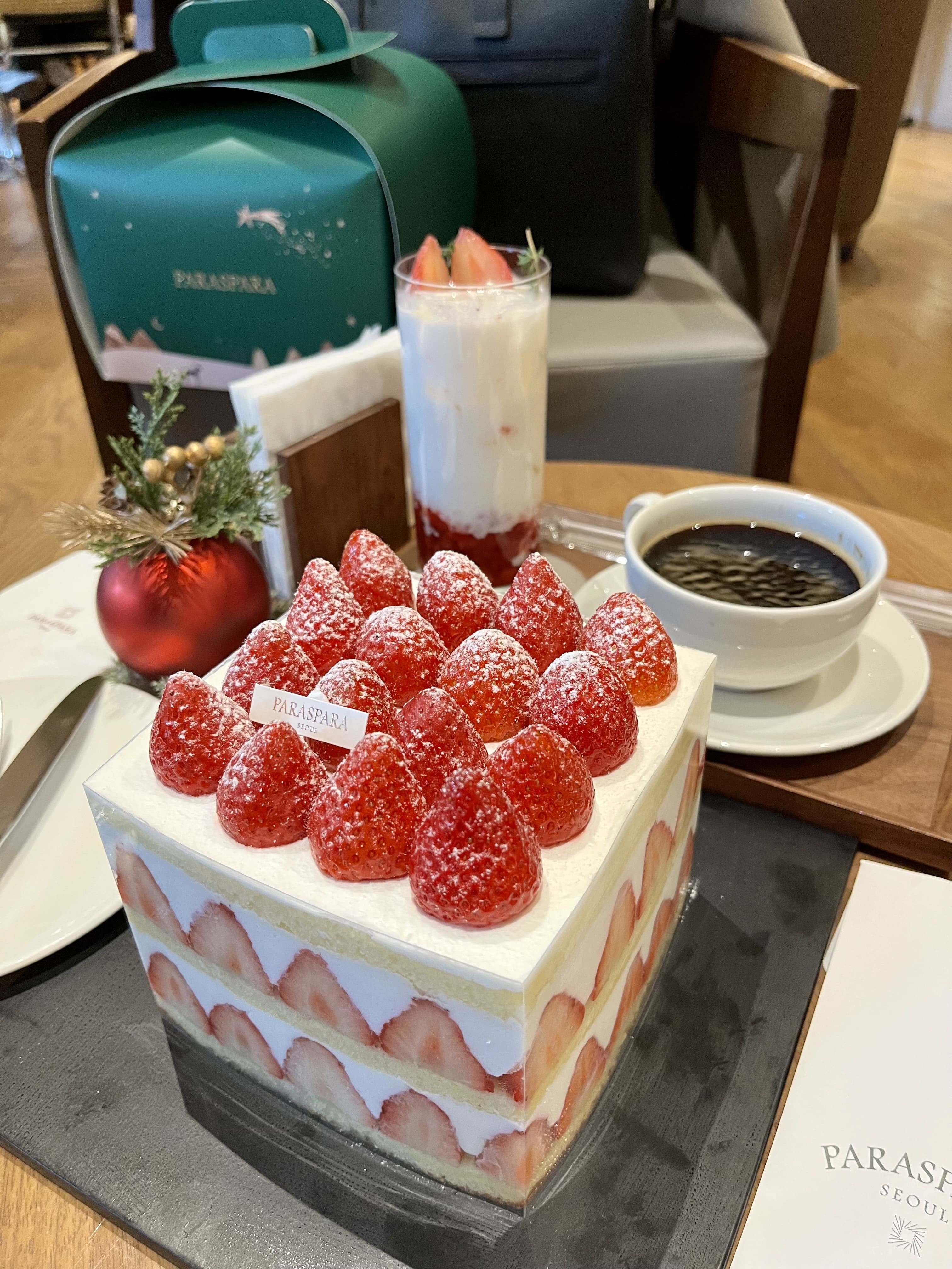 호텔 딸기 케이크 후기