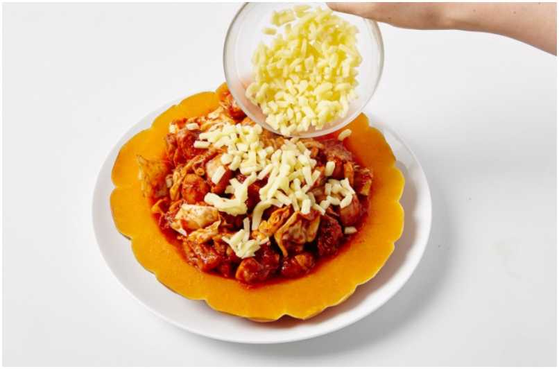 늙은호박닭갈비-모차렐라치즈