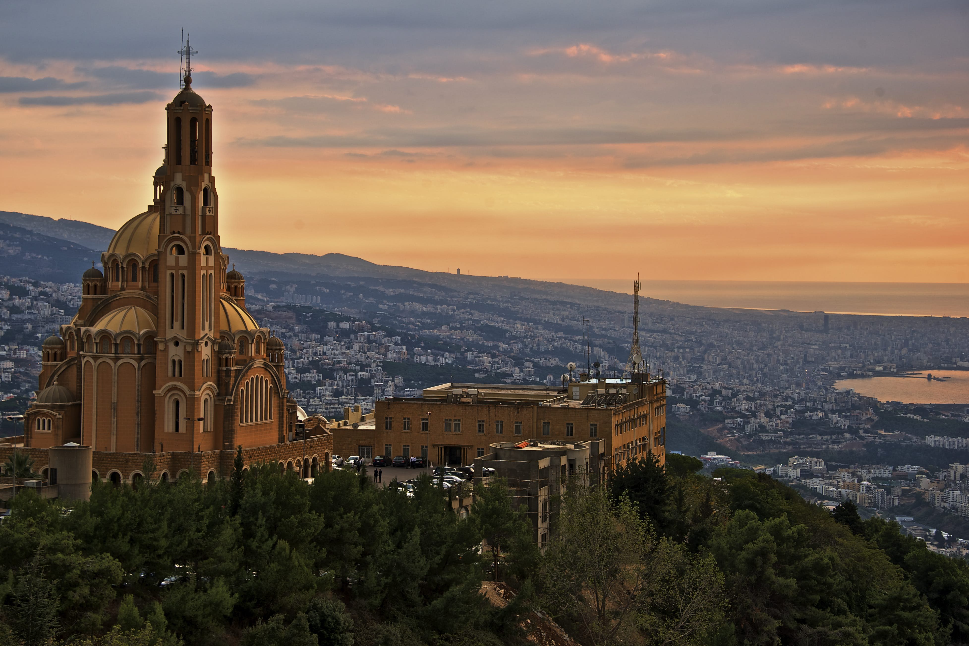 레바논 교회