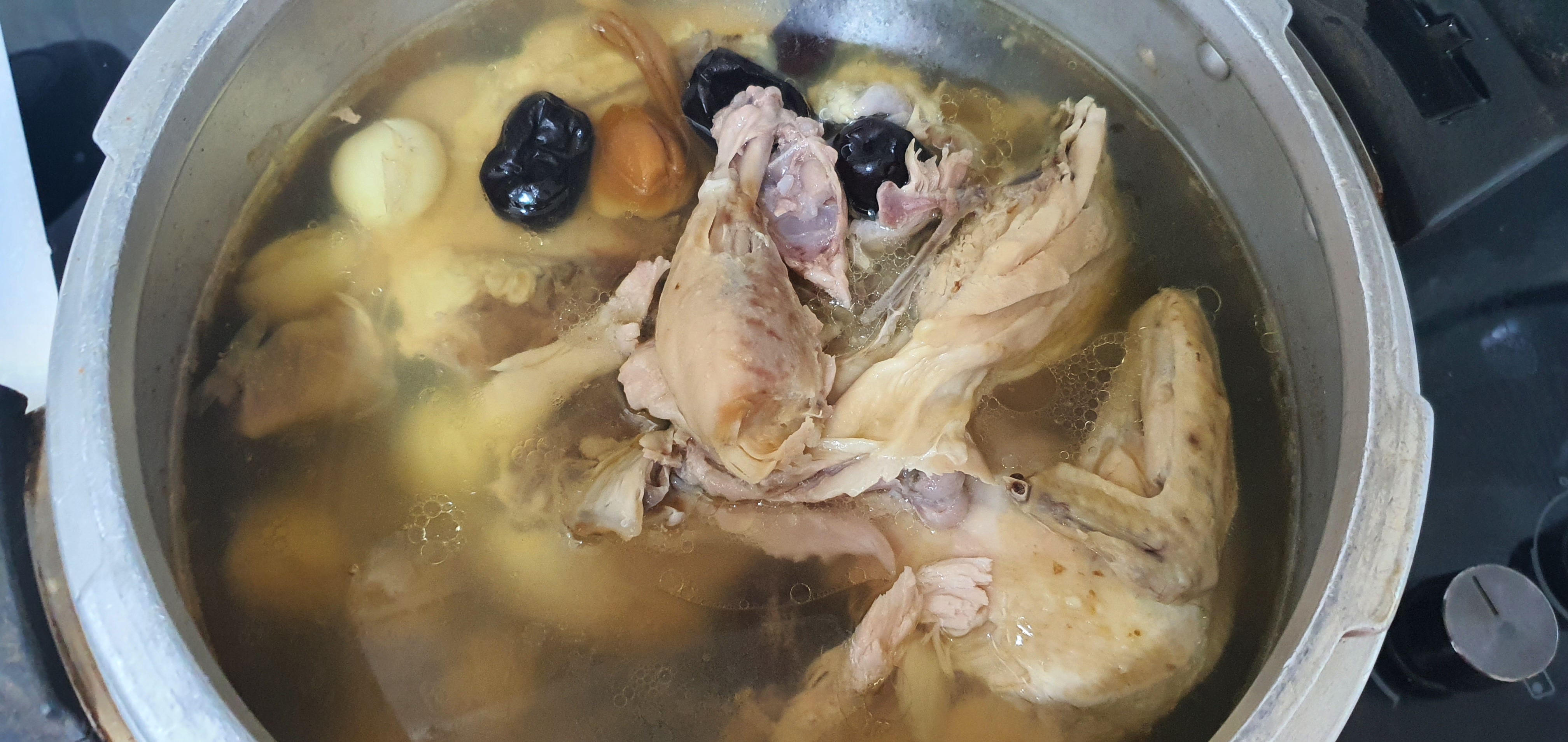  [요리하기] 집밥 삼계탕만들기 닭백숙 닭죽 닭가슴살죽 여름철보양식 대추, 밤, 황기