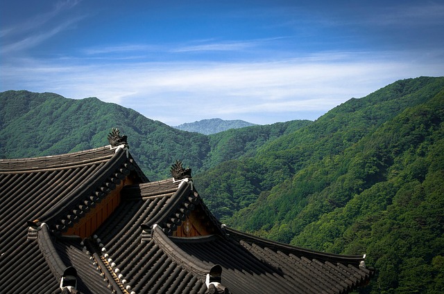 한국 사찰 명소 BEST 10: 역사와 자연이 어우러진 명소들