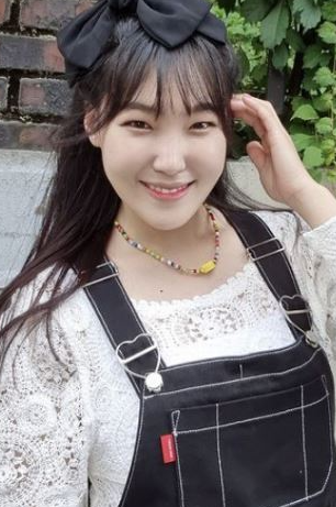  개그우먼 이은지 프로필 나이 학력 소속사 유튜브 코빅 데뷔 전