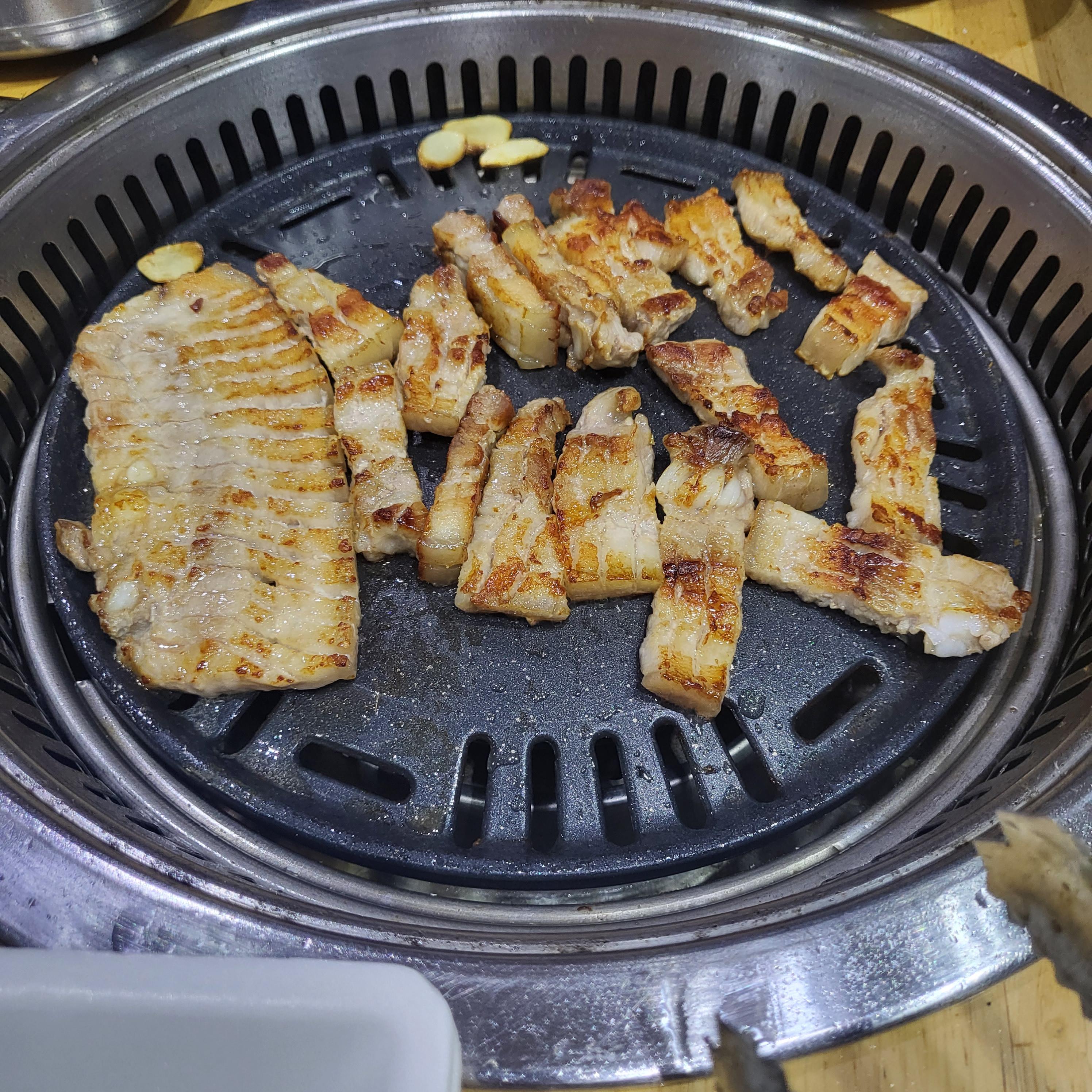 팔공산식육식당