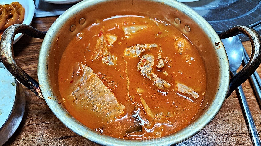 수월식당 김치찌개