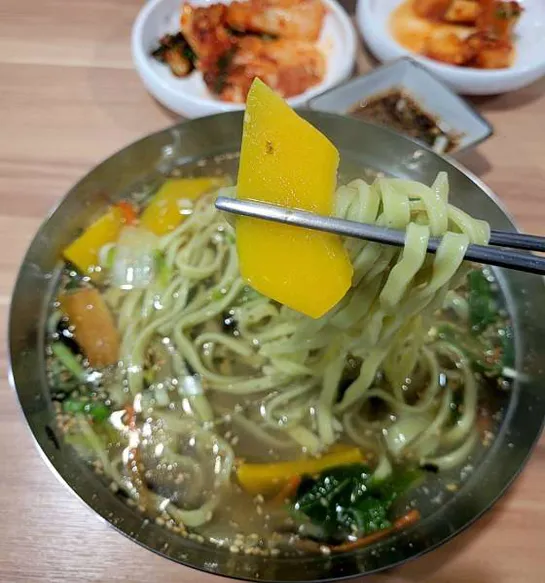 밀밭칼국수