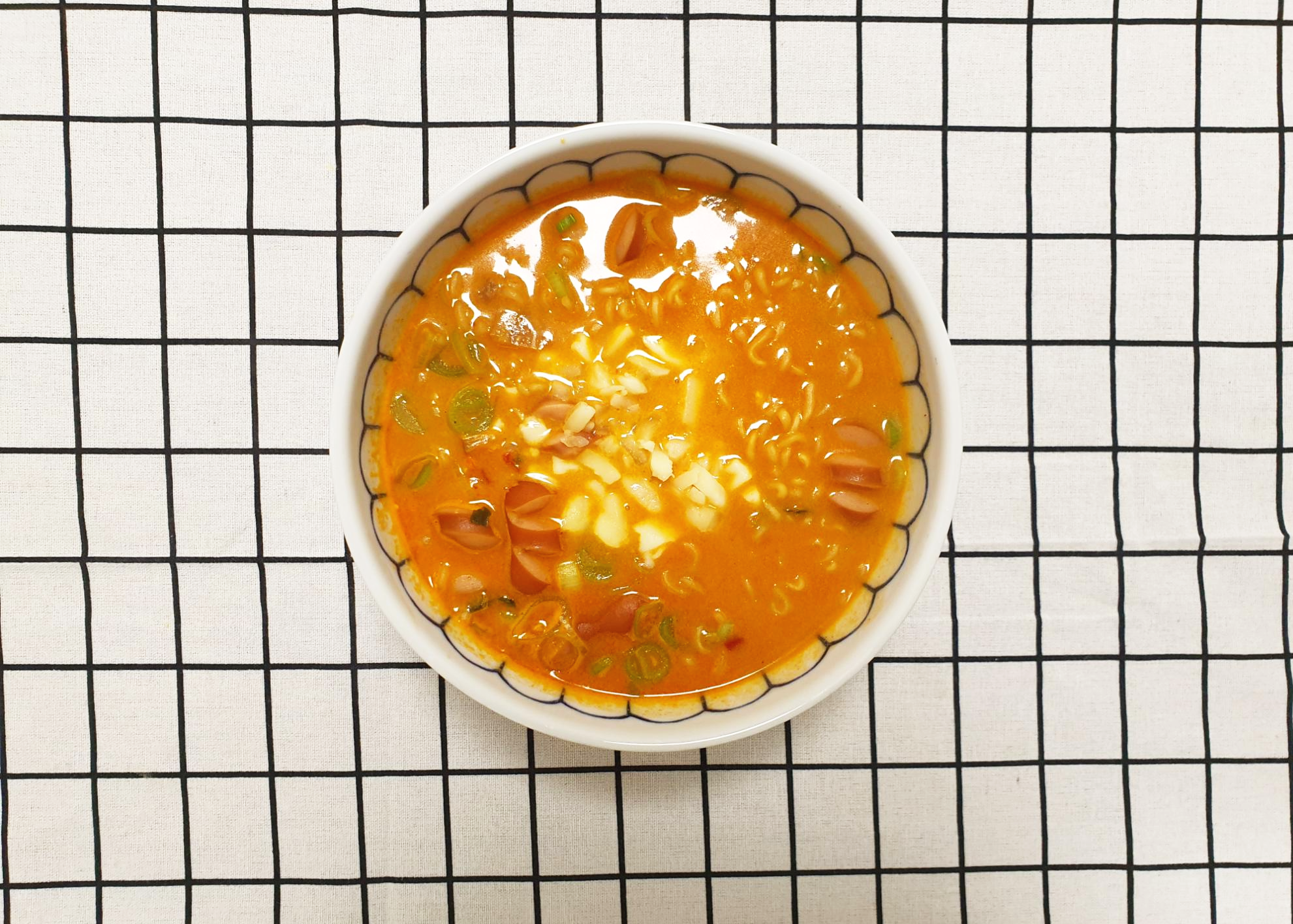  신라면 케찹 넣고 끓이기 햄 치즈 라면 맛있게 끓이는 방법