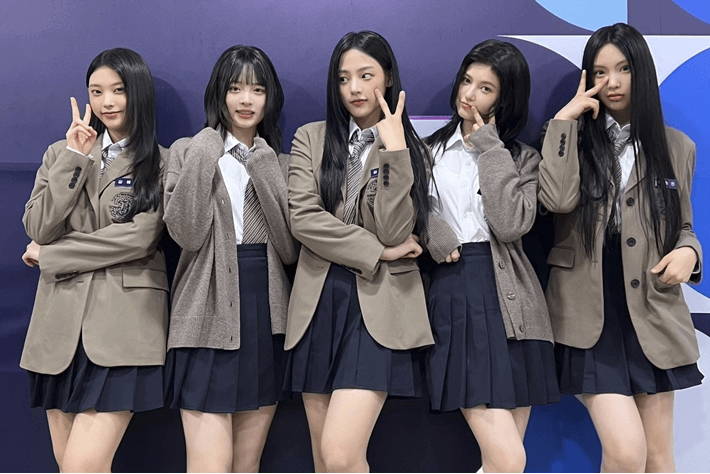 법정 분쟁 뉴진스&amp;#44; NJZ로 이름 바꾼 뒤 활동한다! 포스팅 예시 사진 : NJZ 단체사진