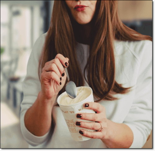 당뇨병 원인&#44; 아이스크림 먹는 여성
