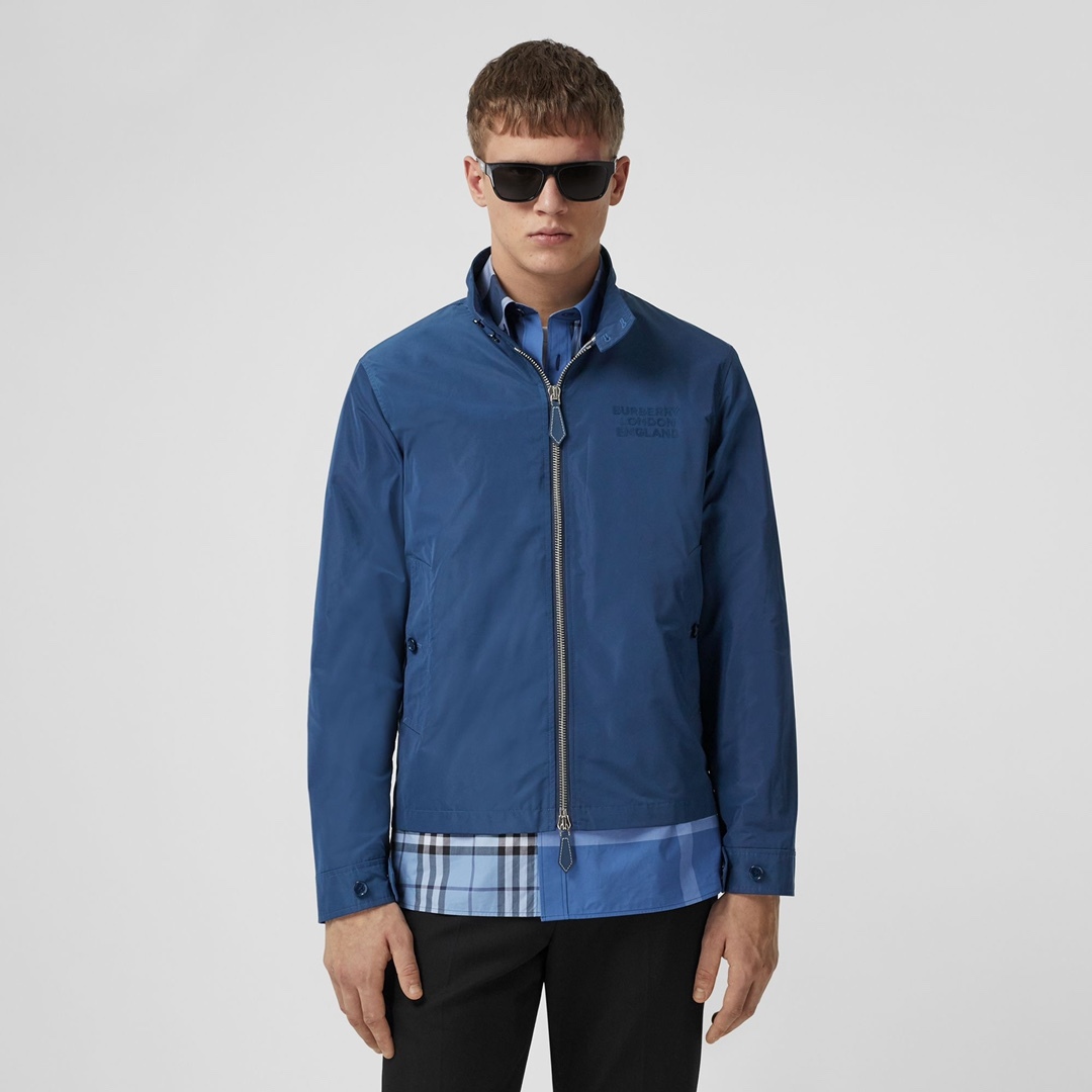 [BURBERRY] 버버리 해링턴 로고 아플리케 자켓 8038577