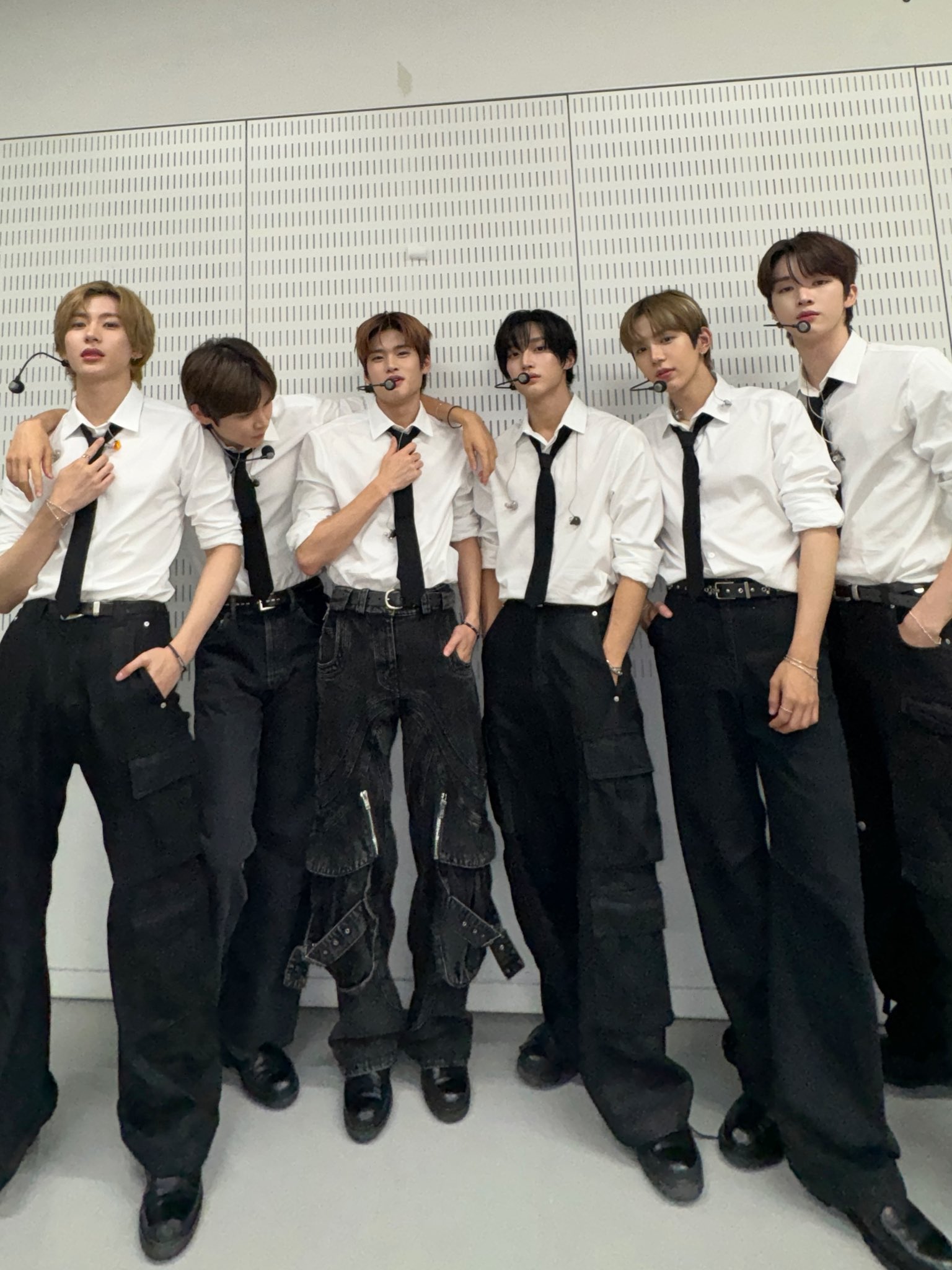 20240930라이즈서프라이즈라이브트위터공계가족사진