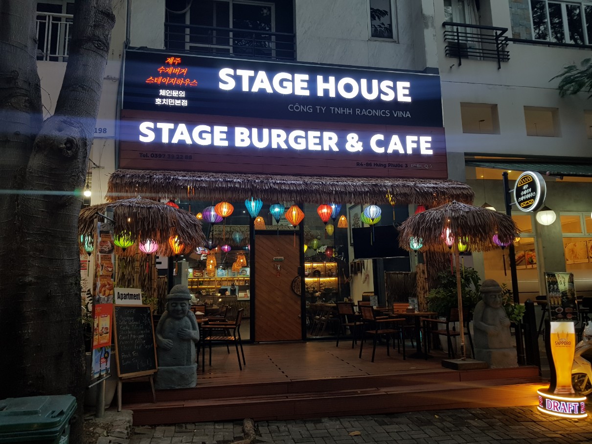 호치민 7군 푸미흥 수제 버거 맛집 STAGE BURGER & CAFE