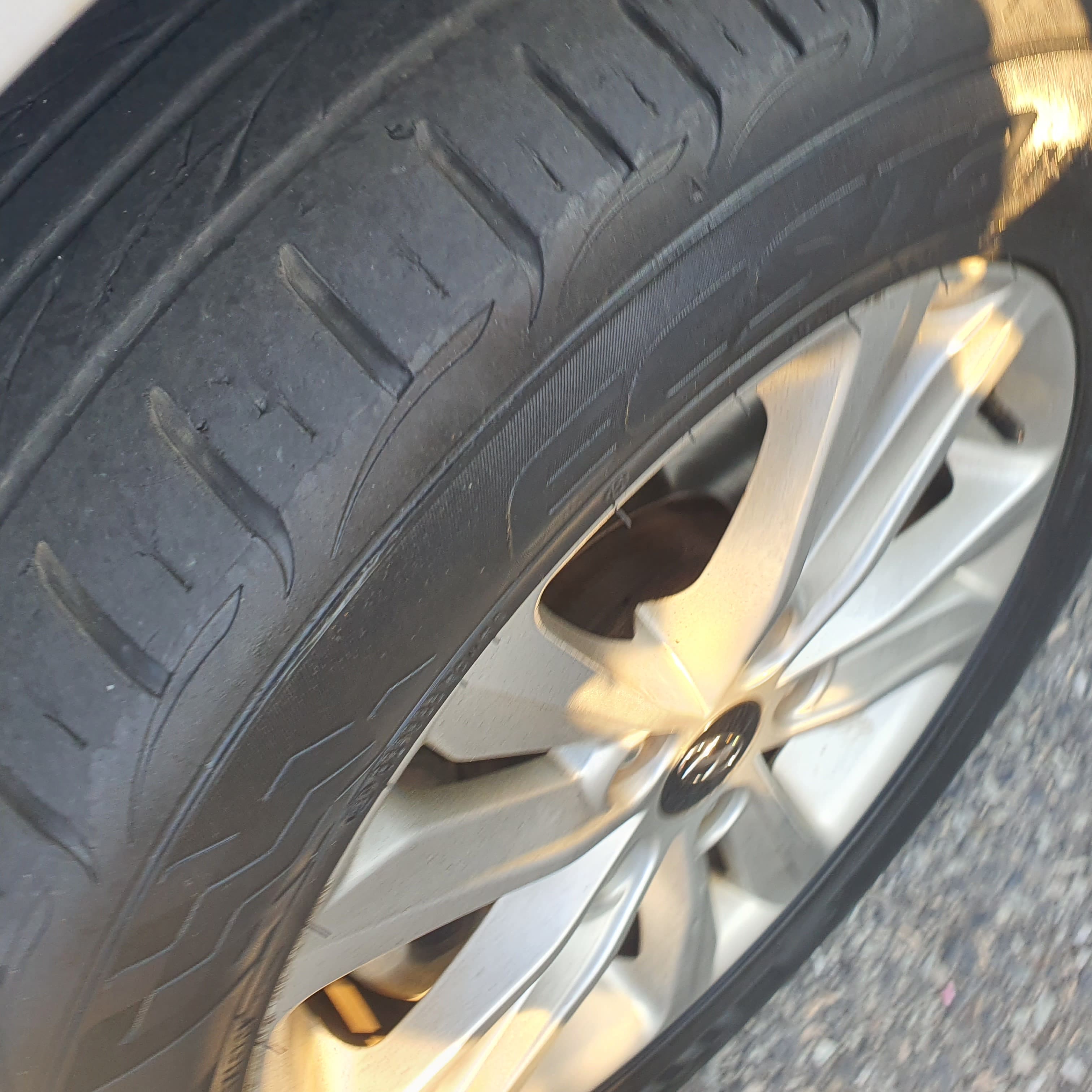 타이어-외관-점검