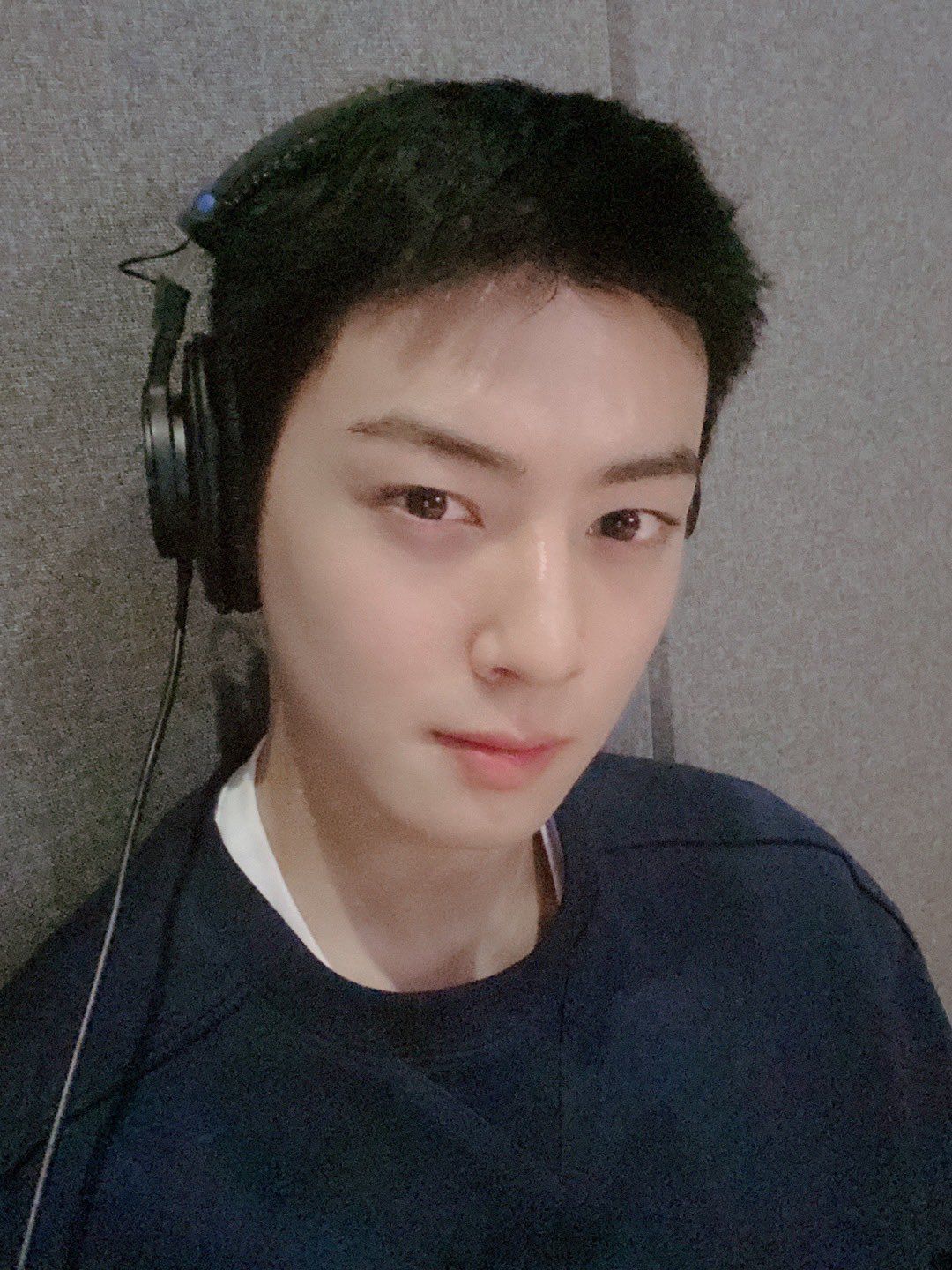  머리가 엄청 짧아진 아스트로 차은우
