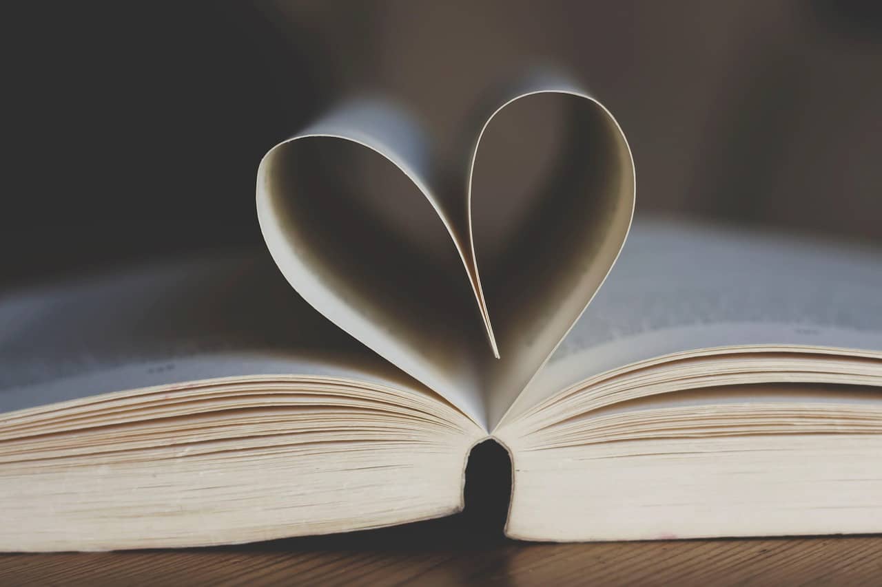 고통의 문제에 답하다: 팀 켈러의 통찰력 있는 접근 📚