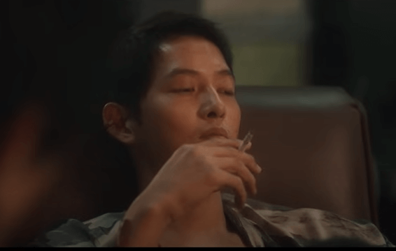 화란의 장면 송중기