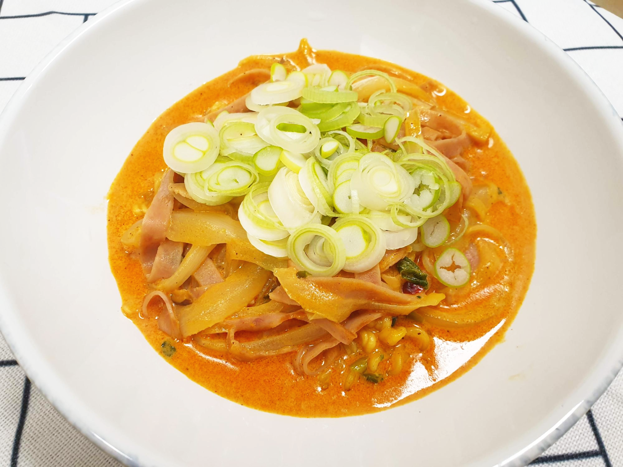  라면요리 치즈, 우유 넣고 간단한 라면 파스타 만들기