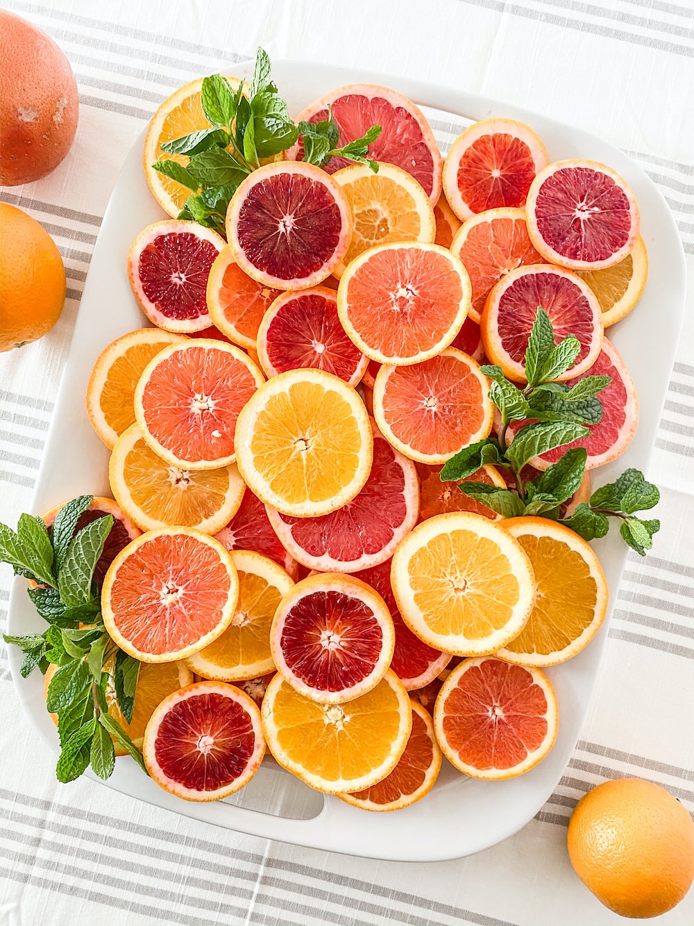 건강한 피로 회복법: 우리 몸이 원하는 제대로 된 휴식 방법 - 비타민c가 풍부한 과일들