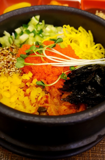 벚꽃 명소 근처 맛집 추천 – 벚꽃 구경 후 즐기는 미식 여행