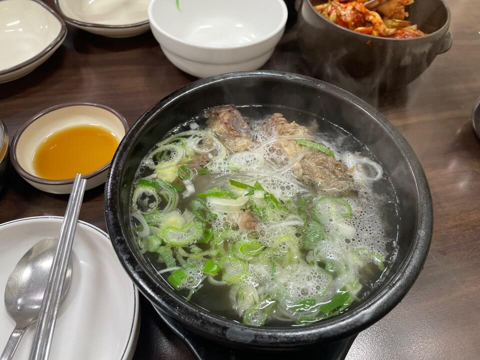착한왕갈비탕 식사