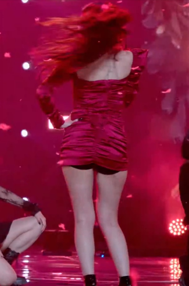 아이돌-idol-kpop-가슴-가슴골-슴골-boobs-cleavage-midriff-엉덩이-엉밑-엉밑살-butt-섹시-몸매-body-sexy-허벅지-thighs-도끼-cameltoe-nsfw-legs-cheeks-레드벨벳-조이-섹다마-redvelvet-joy-sexy-dynamite