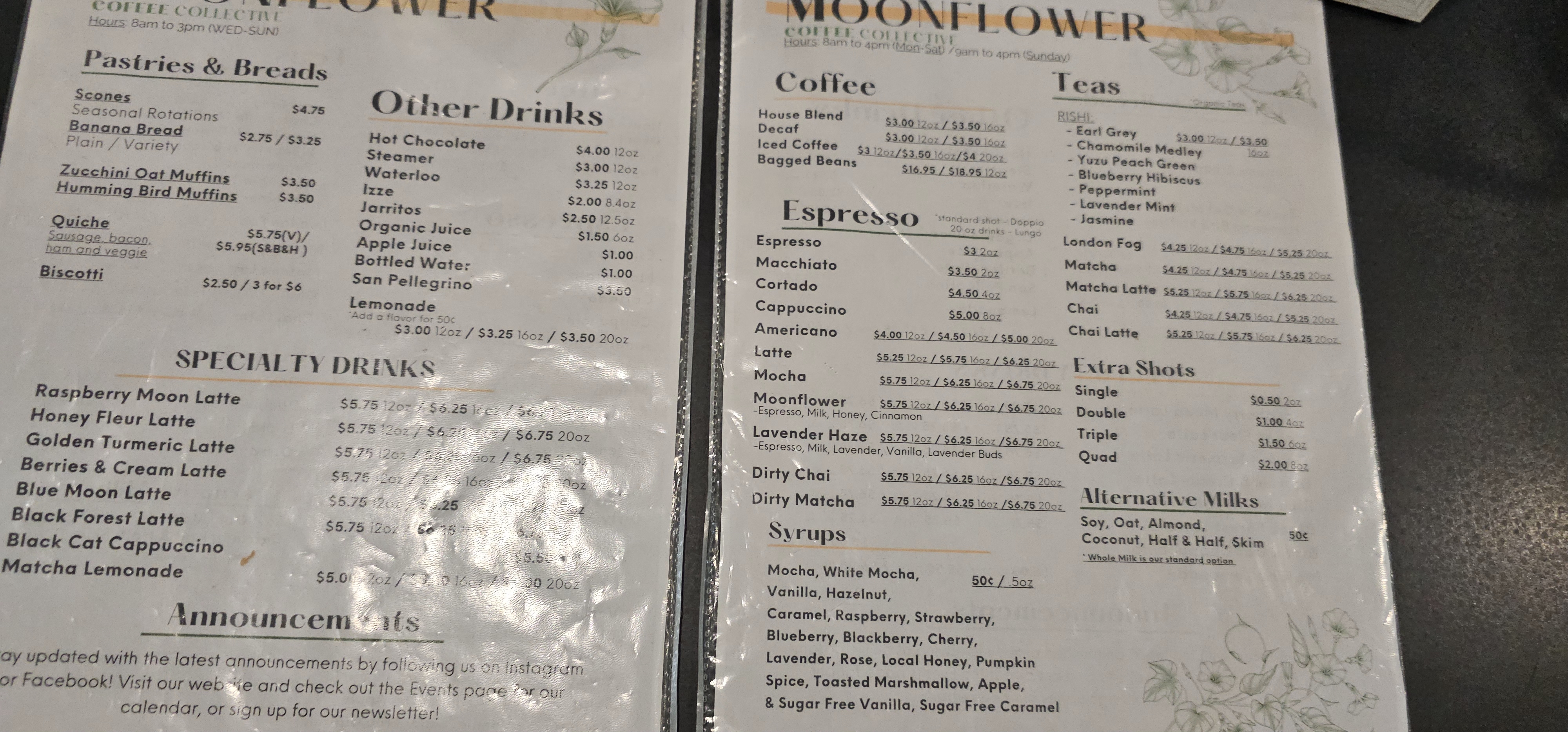 Moonflower Coffee Collective 메뉴판