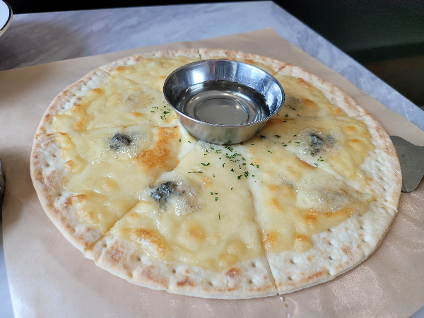 금왕맛집 올리브 고르곤졸라피자