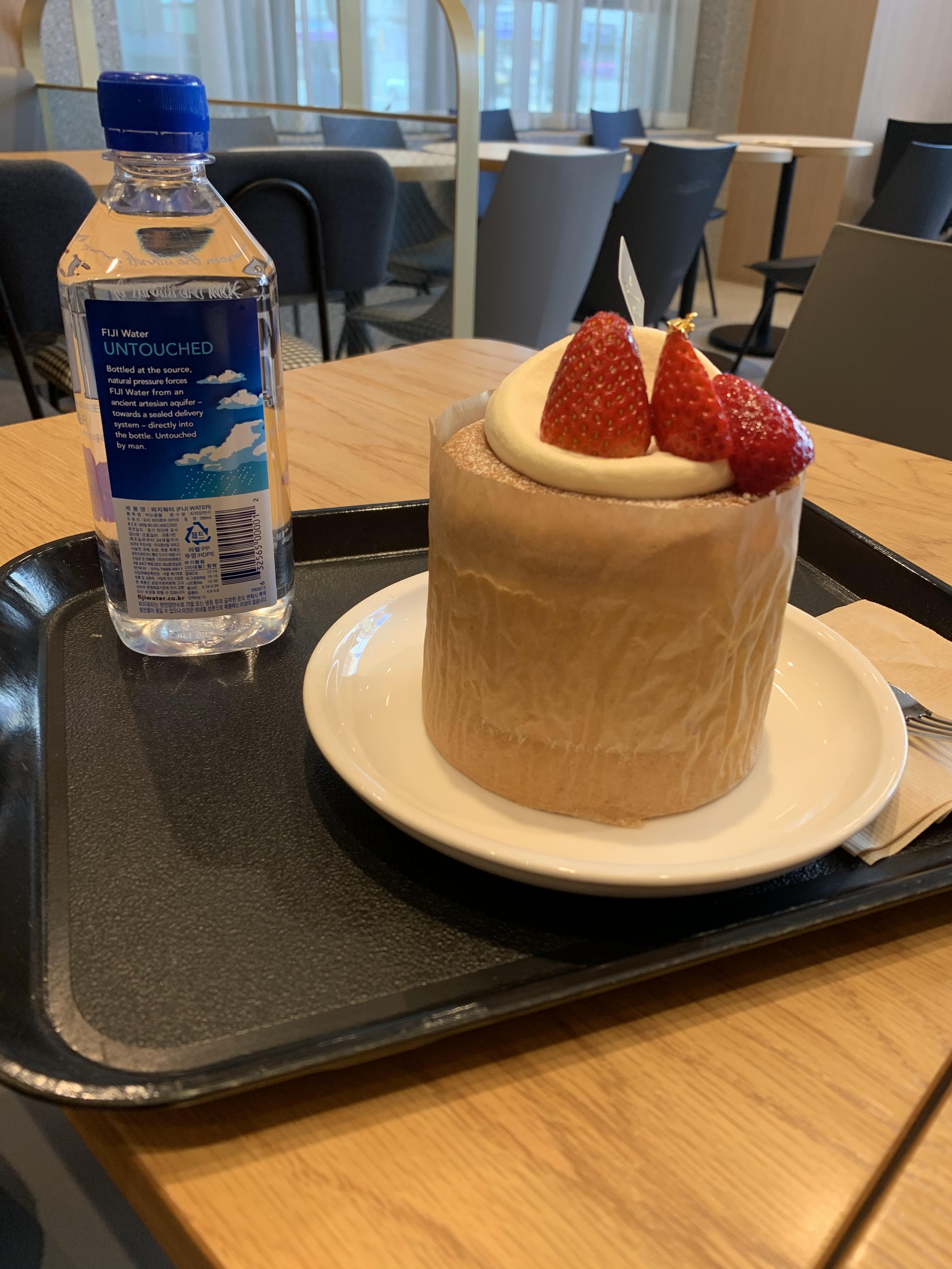 투썸플레이스 망우점 이미지