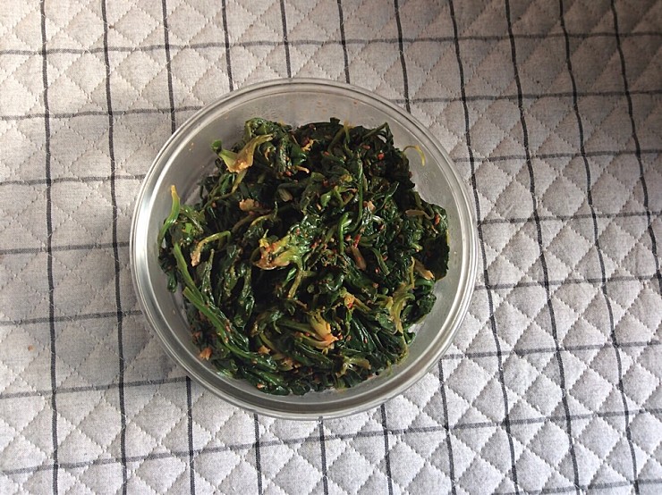  단골 밥반찬, 시금치나물(Spinach Salad)