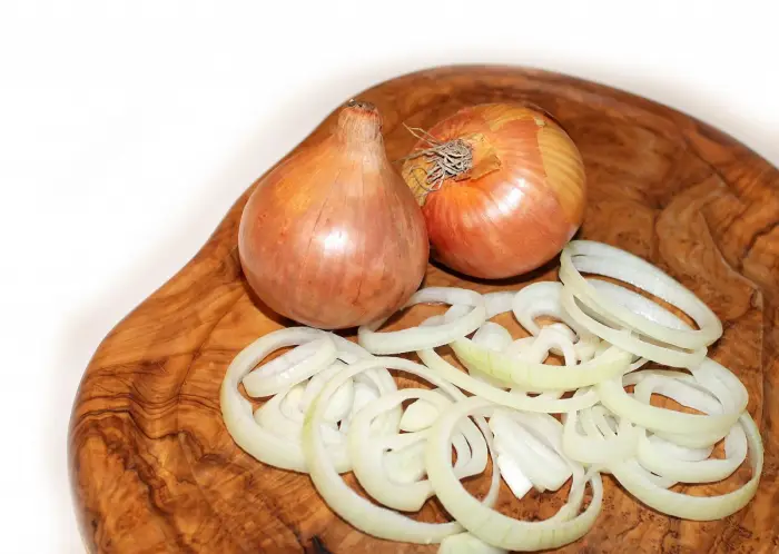 소량의 양파를 침실에 두면 잠이 솔솔