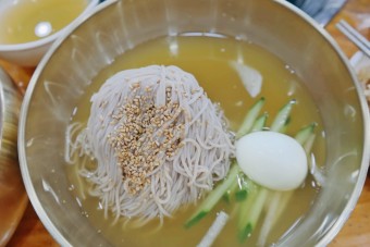 숯불한우떡갈비 순메밀막국수
