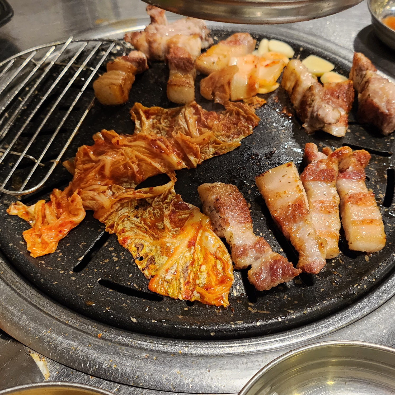상왕십리 무한리필 돼지갈비 삼겹살 맛집 두께 본점 왕십리 고기집 회식장소 추천