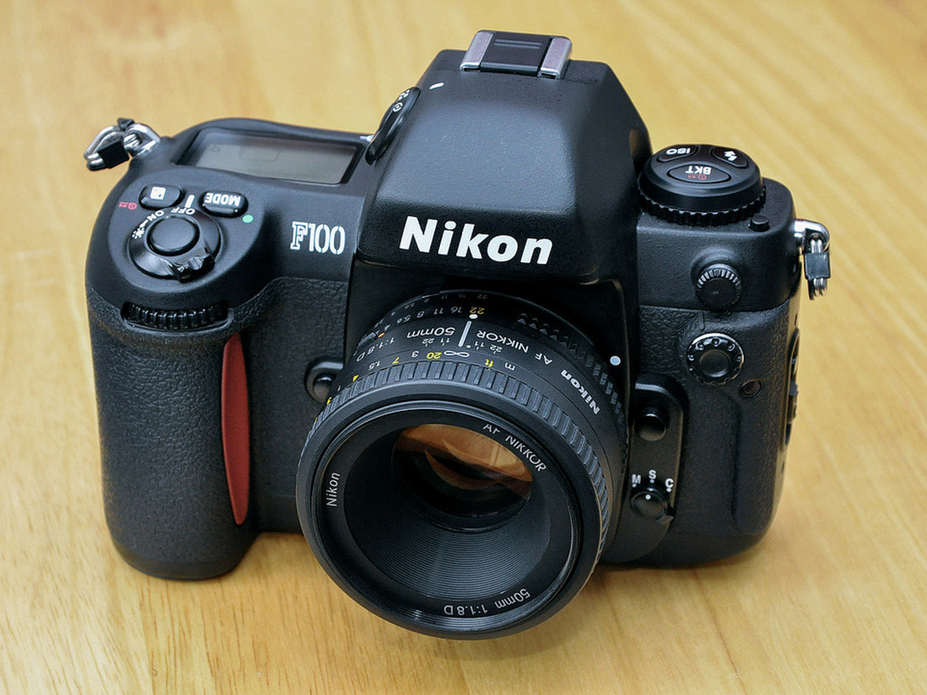 nikon f 100