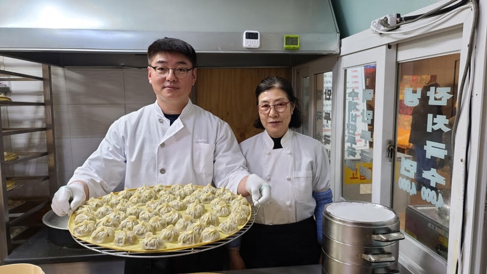  생활의 달인 마포구 아현역 45년 비법 표고버섯 시장 만두 달인 은둔식달 맛집 식당 위치 찾아가는 방법