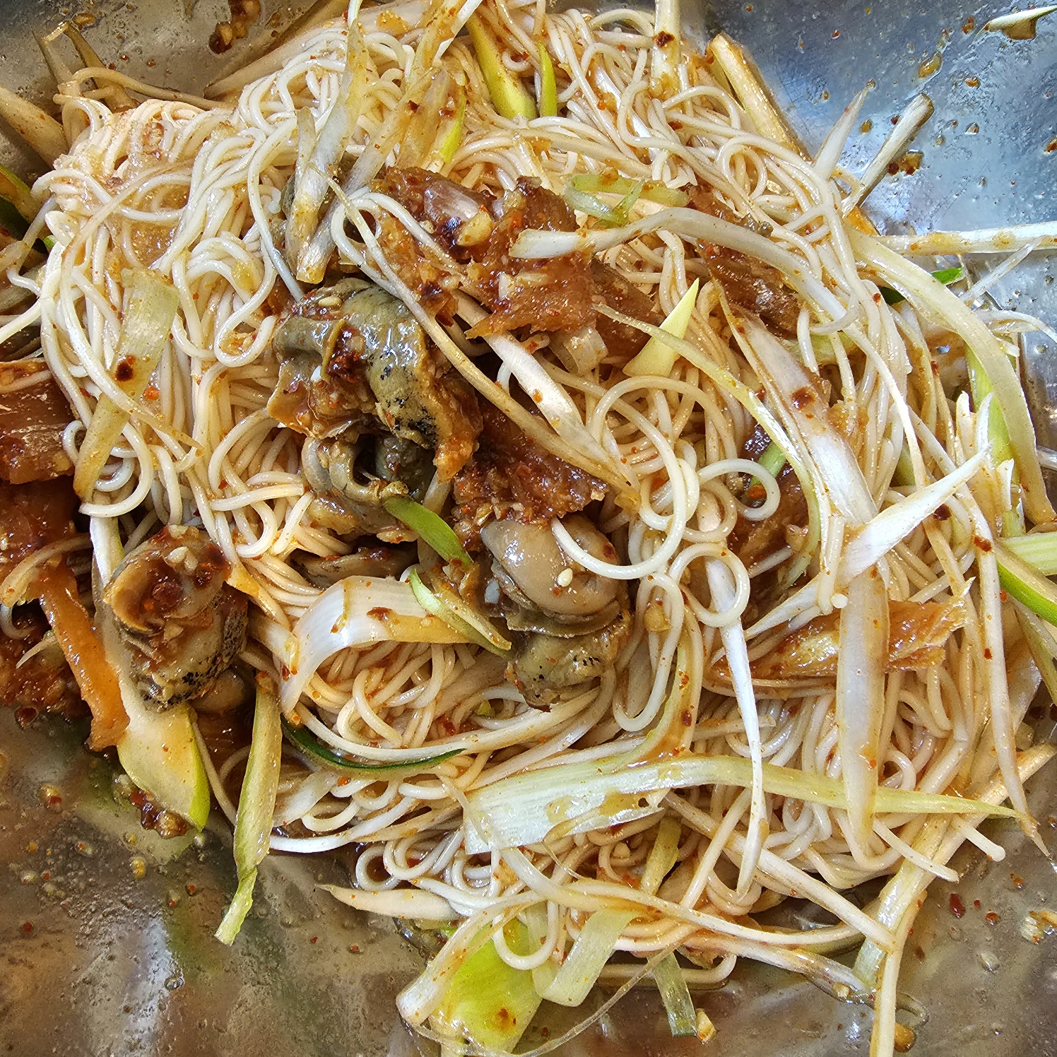 술안주로 좋은 골뱅이 파채 무침 만들기