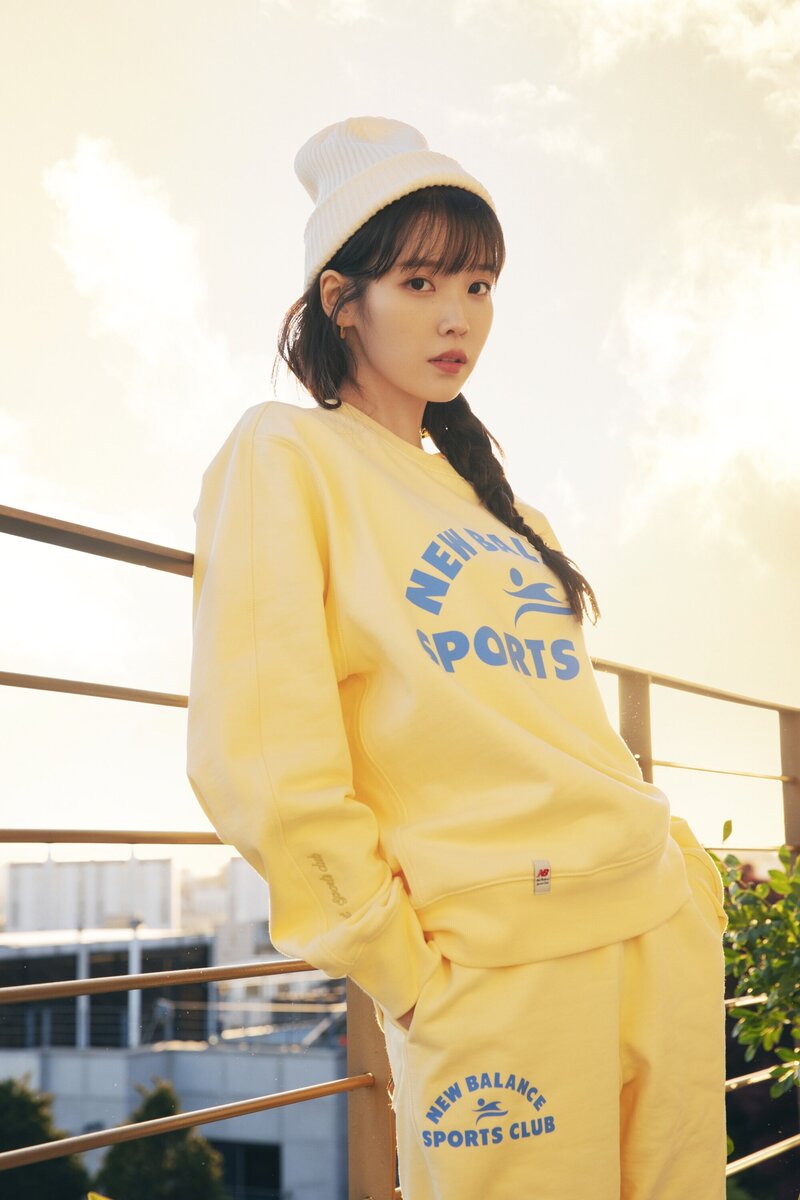  아이유 뉴발란스 2022 'Blessed' 캠페인 화보 사진