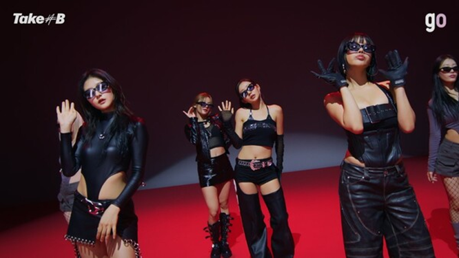 남돌들 사이에서는 유행 안 끝난거 같은 여돌 노래 | 인스티즈