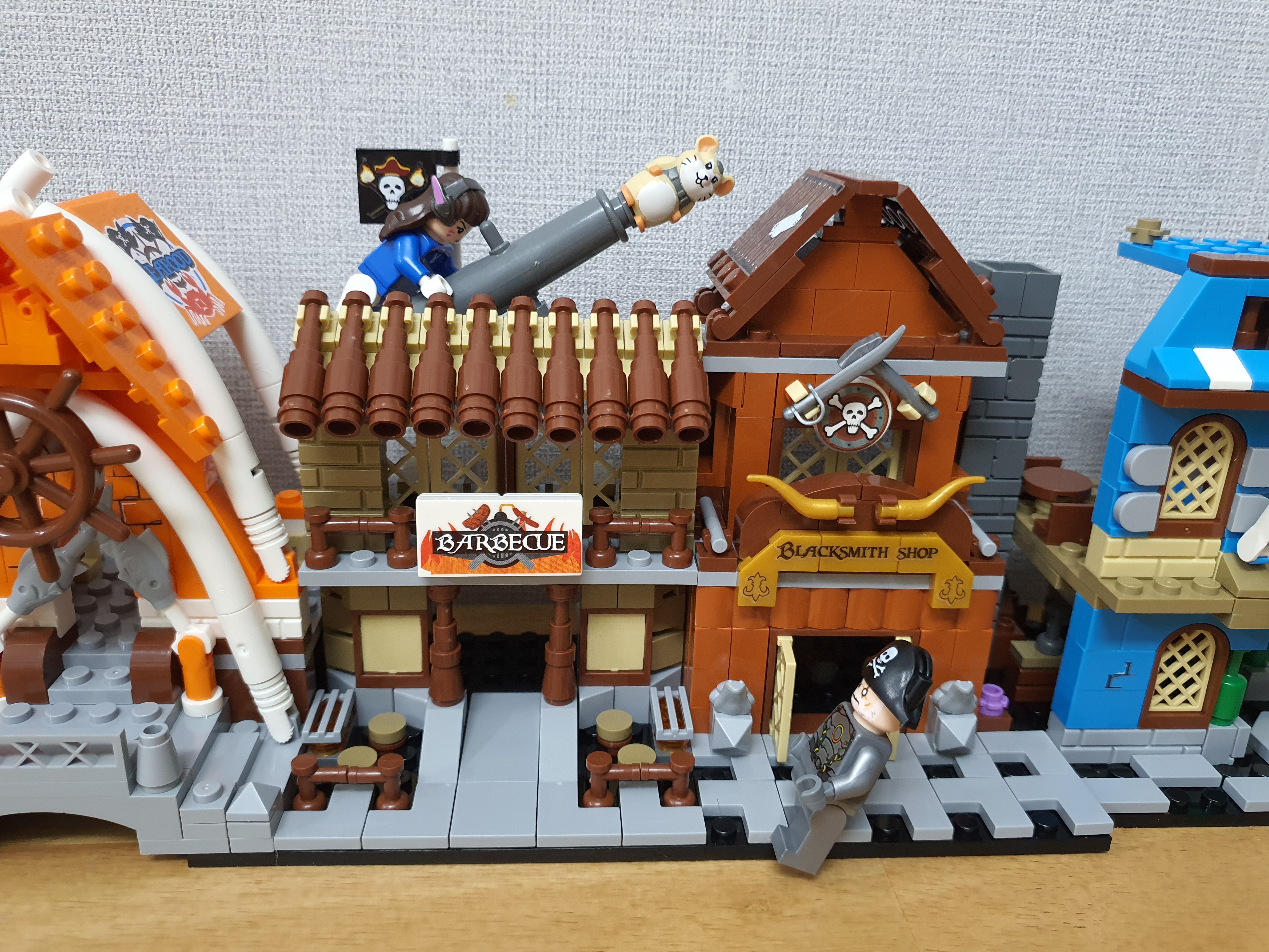  호환블록 SEMBO 5300 + 6803 해적 타운 스트리트 숍 (Pirate Town Street Shop)