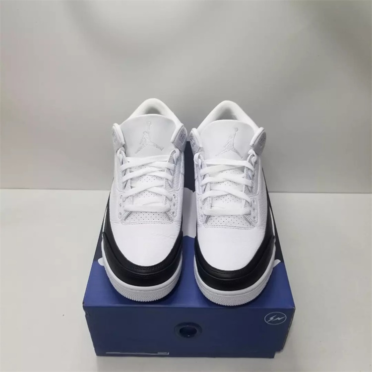  [AIR JORDAN] 에어조던3 x 프라그먼트 SP DA3595-100